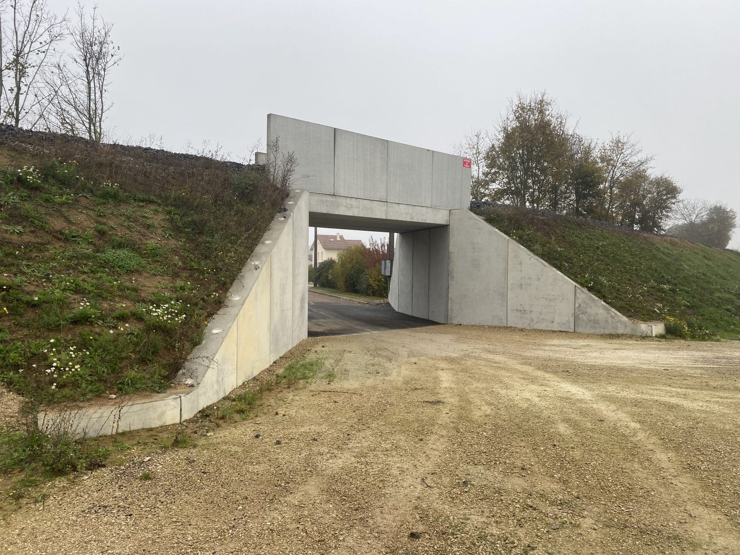 Passage inférieur à cadre fermé